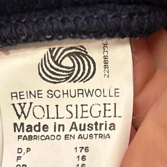 [16] Giesswein Austria Navy Blue Quilted 100% Pure New Wool Zippered Vest Women - Picture 12 of 12